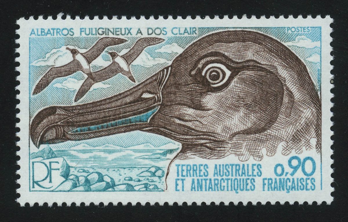 1977. Французские Южные и Антарктические Территории. Светлогривый альбатрос (Phoebetria palpebrata)