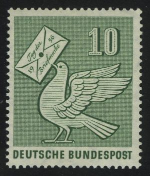 1956. ФРГ. Голубь с письмом в клюве. День почтовых марок