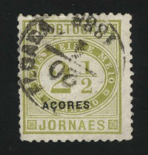 1886. Азорские острова. Газетная марка "Числа. 2½Reis" Jornaes с надпечаткой